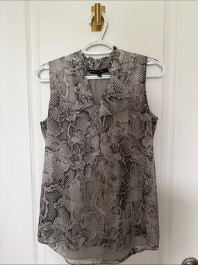 White House Black Market Top - Sleeveless Snake-Print blouse in Neutral Gray